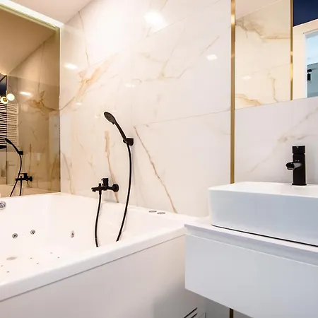 Super-apartamenty Vip Jacuzzi Iii *