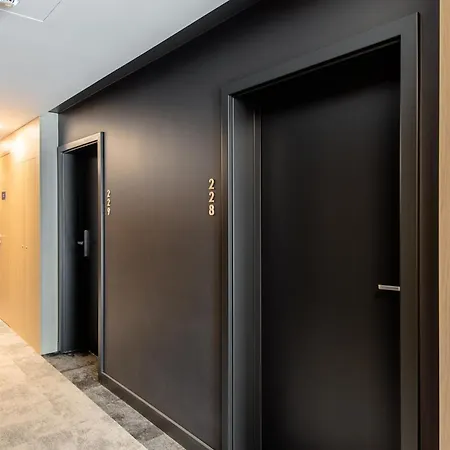 Super-apartamenty Vip Jacuzzi Iii דירה